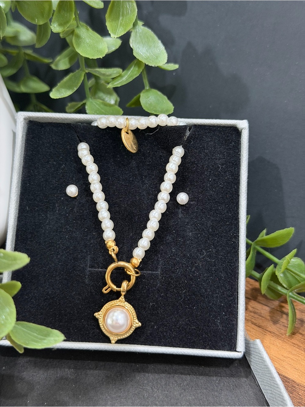 Pearl Bead Necklace with Gold Pendant - White Pearls Earrings Set/ Gift Box 🎁